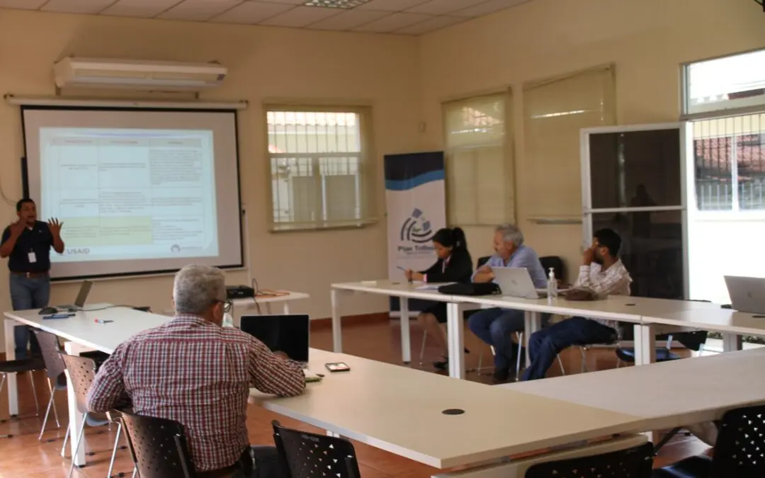 EL DÍA 12 DE SEPTIEMBRE SE REALIZÓ LA PRIMERA REUNIÓN DEL EQUIPO TÉCNICO PLANIFICADOR DE LA OFICINA TERRITORIAL DE GUATEMALA PARA CONOCER EL PLAN DE TRABAJO PRESENTADO POR LA EMPRESA INVERSIONES MÚLTIPLES AMIGOS DE LA NATURALEZA, S.R.L